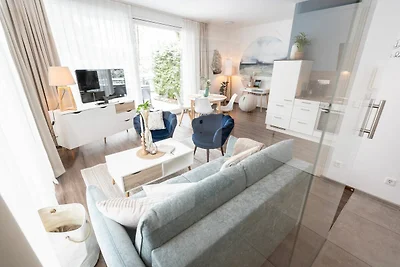 Hello Holidays: Segel setzen | Seeterrasse |...