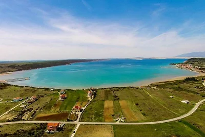 House Rose - three bedroom house with outdoor...