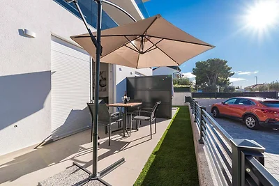 Apartments Velic - Apartment mit Terrasse A