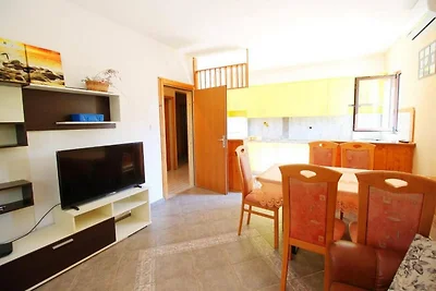 Apartments Dubravica - two bedroom apartment ...