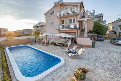 Apartments Nikol - Apartment mit zwei Schlafz...