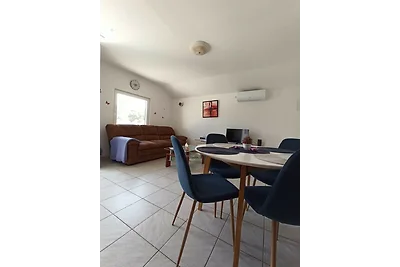 Gemütliches Apartment Aurora Tribunj