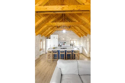 Steinhaus Trogir – Haus mit drei Schlafzimmer...