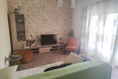 Holiday Home Lucić - Three bedroom house with...