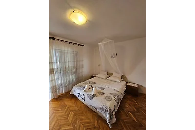 Apartments Nestor - studio apartment with a s...