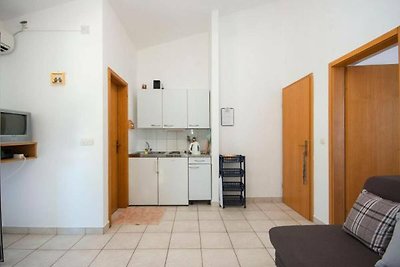 Apartments Maretic Brodarica A1