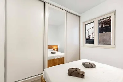 Apartments Velic - Apartment mit Terrasse A