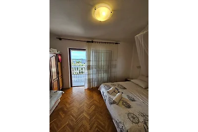 Apartments Nestor - studio apartment with a s...