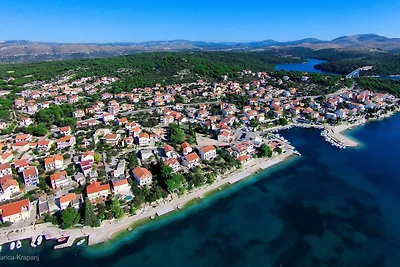 Apartments Maretic Brodarica A1