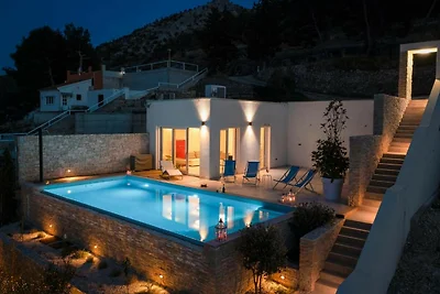 Villa Nensi - Haus mit fünf Schlafzimmern und...