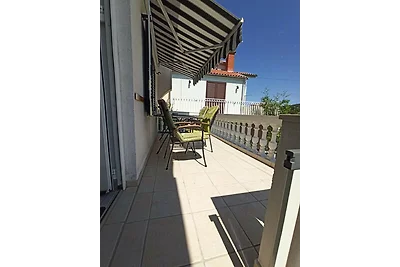 Gemütliches Apartment Aurora Tribunj