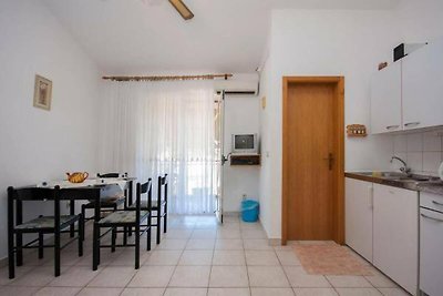 Apartments Maretic Brodarica A1