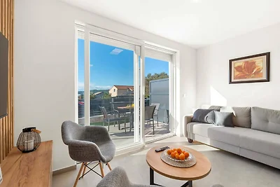 Apartments Velic - Apartment mit Terrasse B