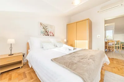 Apartments Nikol - Apartment mit zwei Schlafz...