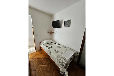 Apartments Nestor - studio apartment with a s...