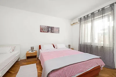 Apartments Anna - One bedroom apartment with ...