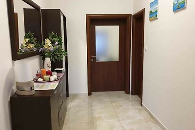 Holiday Home Lucić - Three bedroom house with...