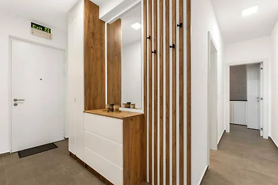 Apartments Velic - Apartment mit Terrasse A