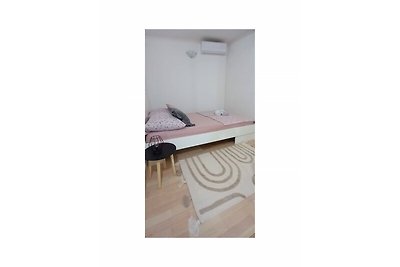 Studio Apartment Malina - City Center...