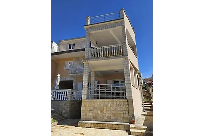 Apartments Miro - studio apartment