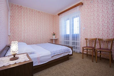 Apartments Vukičević - Karla with sea view