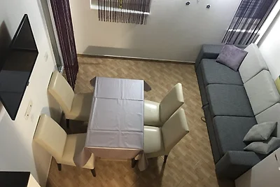 Apartments Lacmanović - Apartment mit zwei Sc...