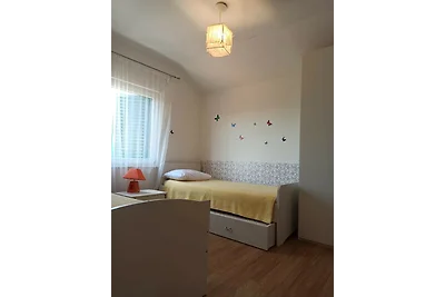 Gemütliches Apartment Aurora Tribunj