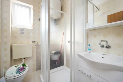 Apartments Anna - One bedroom apartment with ...