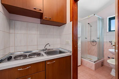 Angelo Apartment Brodarica 3