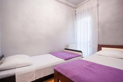 Apartments Zdenka - one bedroom apartment wit...