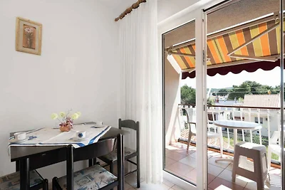 Apartments Maretic Brodarica A1