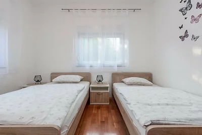 Apartment Dora - Two bedroom apartment with...