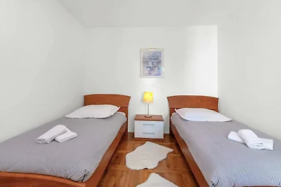 Goranka Apartment - three bedroom apartment w...