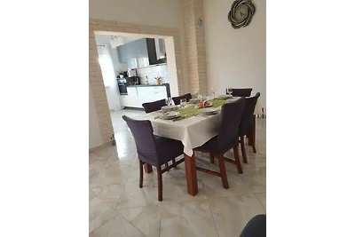Ferienhaus Lucić – Haus mit drei Schlafzimmer...