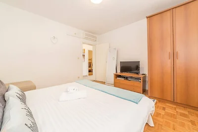 Apartments Nikol - Zwei-Zimmer-Wohnung A1