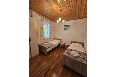 Apartment Mario Murter