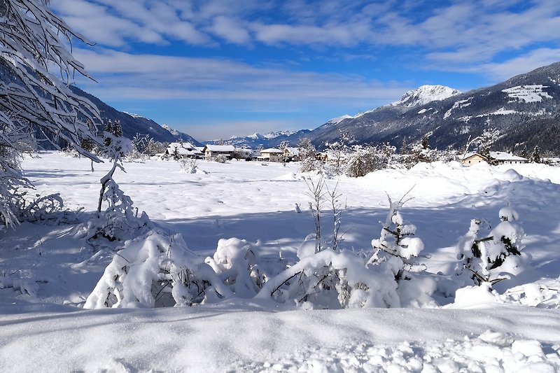 Winterblick auf Rattendorf und ins obere Gailtal