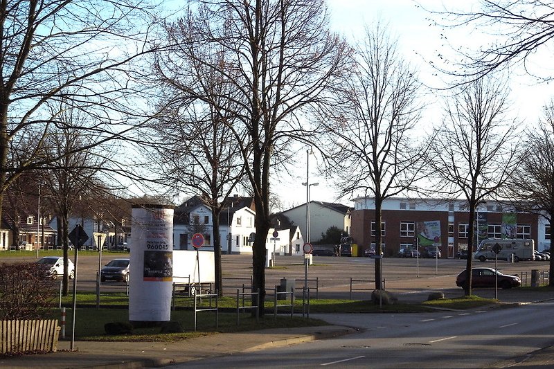 Das Stadtfeld (Samstags Wochenmarkt) ganz in der Nähe der Ferienwohnung in Schleswig.