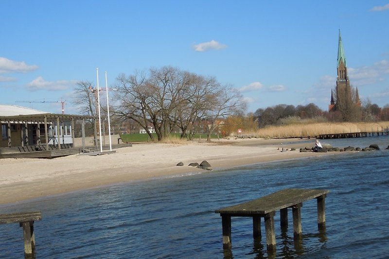 Das Luisenbad an den Königswiesen in Schleswig.