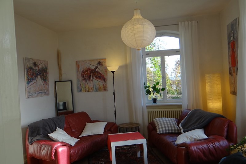Wohnzimmer  : SO-Fenster mit Seeblick. (Nach Betreten links)