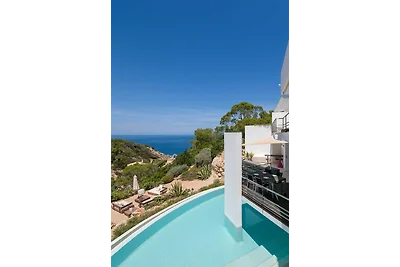 VILLA VADELLA