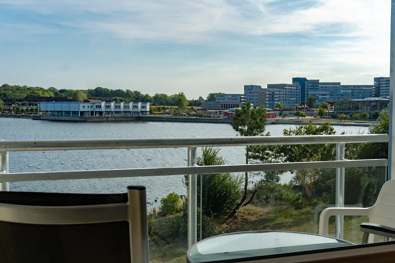 Blick auf den Binnensee ...