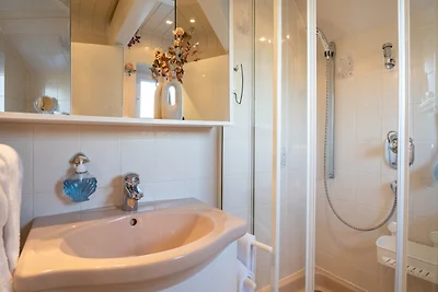 "Am hohen Ufer", Reetdach-Haus "Happy Haus"