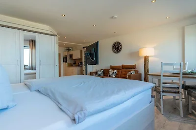 "Strandhuus" (ehem. Strandhotel)