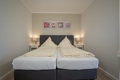 "Strandhuus" (ehem. Strandhotel)