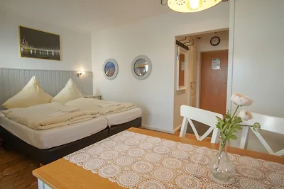 "Strandhuus" (ehem. Strandhotel)