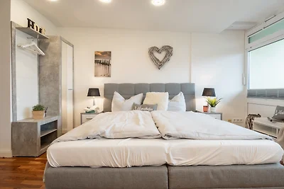 "Strandhuus" (ehem. Strandhotel)