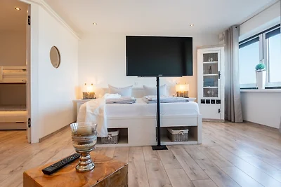 "Strandhuus" (ehem. Strandhotel)