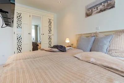 "Strandhuus" (ehem. Strandhotel)