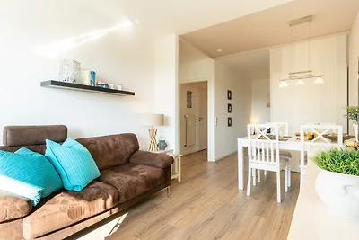 "Vier Jahreszeiten", Haus III, Wohnung 32 "Ma...